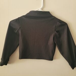 Black Half Sleeve Crop